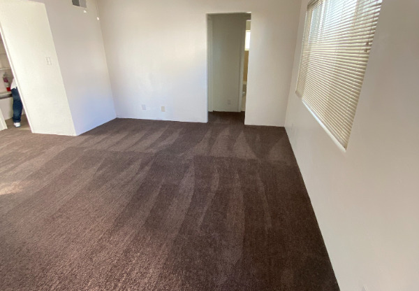 421 S 13 ST