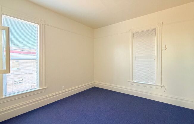 3 beds, 1 bath, $2,895