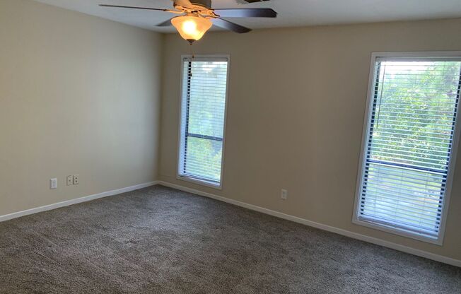 2 beds, 2 baths, 1,080 sqft, $1,195, Unit 208 J