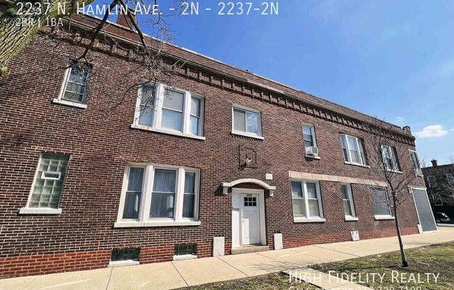 2237 N Hamlin Ave