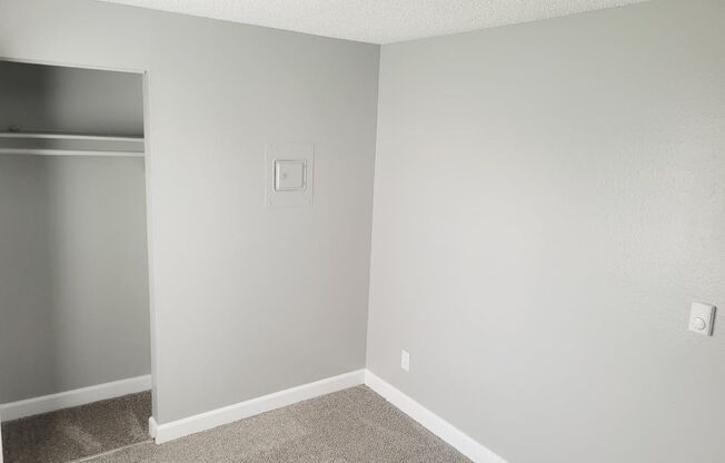 2 beds, 1 bath, 695 sqft, $1,250, Unit 505 E4