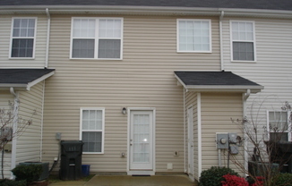 3 beds, 2.5 baths, $1,850