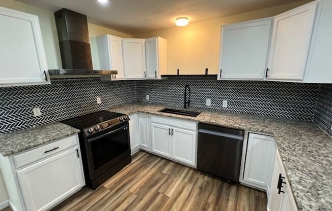 Newly Renovated 3B/2B Home Available in Lake Charles