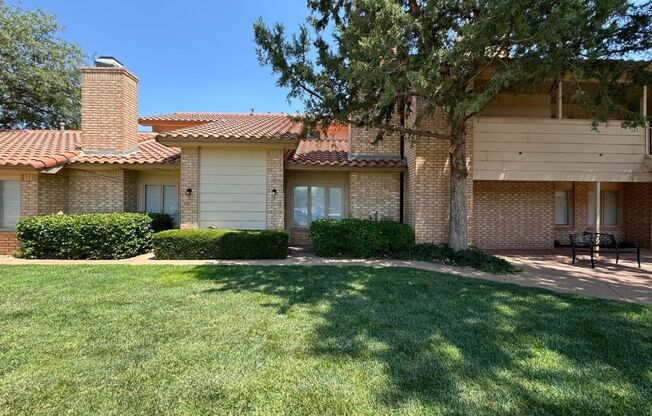 Cute 1 bed 1.5 bath in Whisperwood