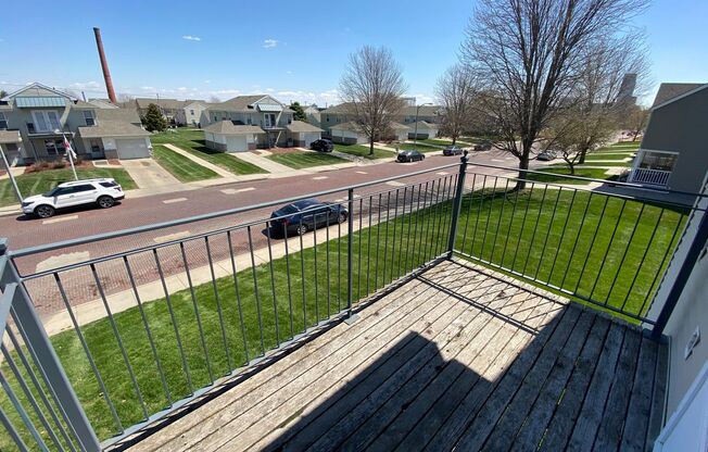 2 beds, 1 bath, 960 sqft, $1,040, Unit 1806-201