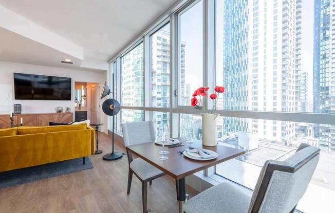 Table for two? Dine with this view every day when you live at Modera Rincon Hill.  Two-level penthouse homes feature floor-to-ceiling windows with expansive views!