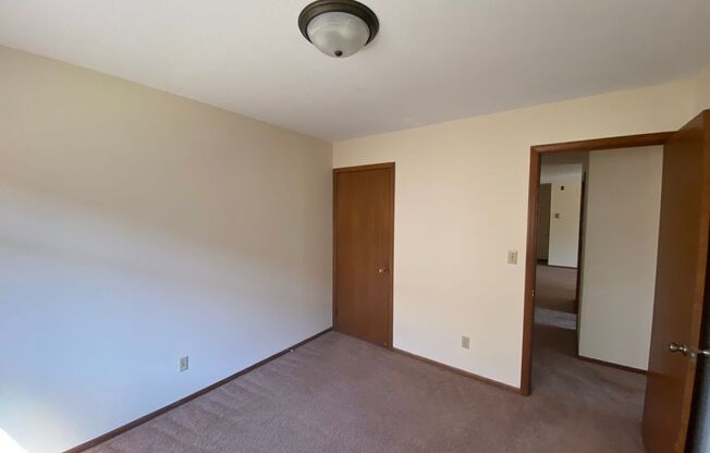 2 beds, 1 bath, 980 sqft, $1,475, Unit 7307-014