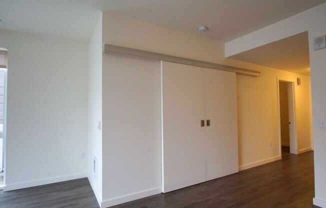 1 bed, 1 bath, $1,795, Unit 201