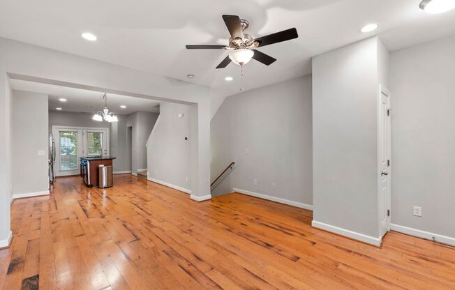 Extra Space, Extra Comfort: Charming 3-Bedroom Townhome in Raleigh!