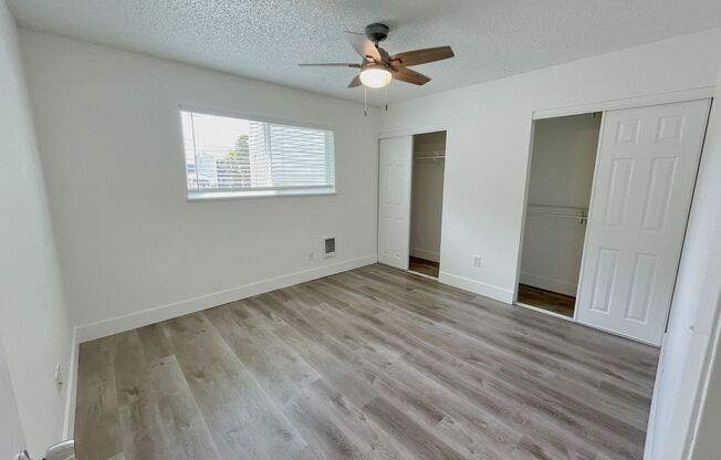 2 beds, 1 bath, 890 sqft, $1,595, Unit 16
