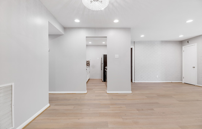 3471 SMT CT NE