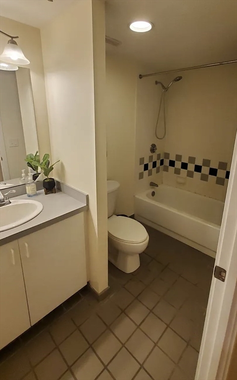 2 beds, 2 baths, 1,105 sqft, $4,200, Unit 111