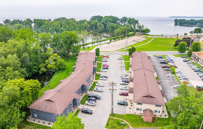 2 beds, 1 bath, 775 sqft, $1,099, Unit 996 - B5