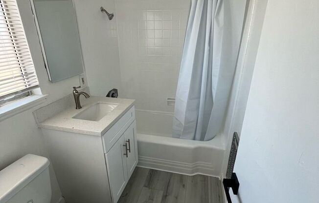 1 bed, 1 bath, $1,995, Unit 01