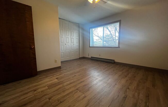 1 bed, 1 bath, 900 sqft, $700, Unit 303