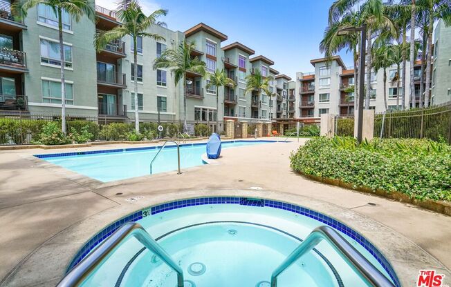 1 bed, 1 bath, 910 sqft, $2,900, Unit 355