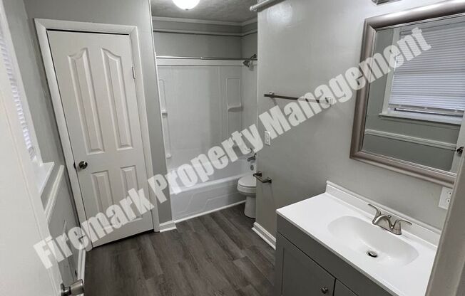 2 beds, 1 bath, $1,299, Unit 7