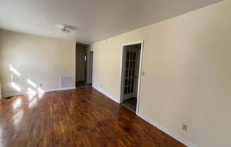 3 beds, 1 bath, $1,250