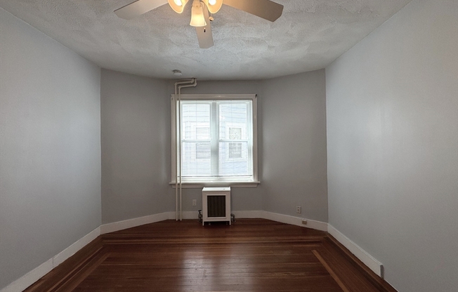 28 FREDERICK AVE