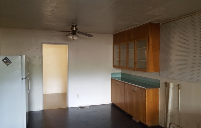 3 beds, 2.5 baths, 1,800 sqft, $1,750, Unit 1323