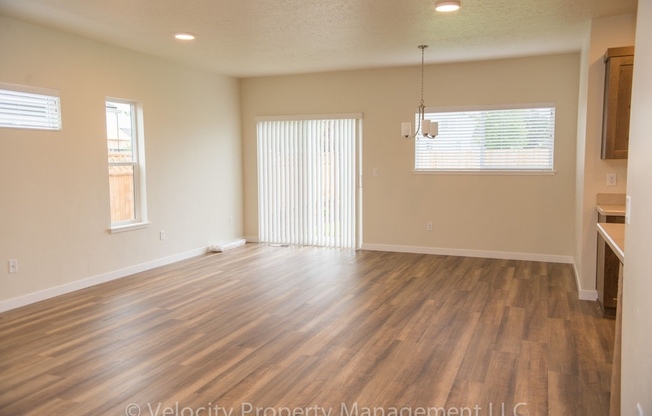 Charming Single Level Home in Culver!