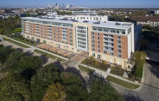 One Hermann Place Apartments in Houston