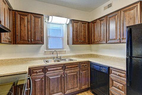 Furnished Kitchen at Emerald Bay, Charlotte