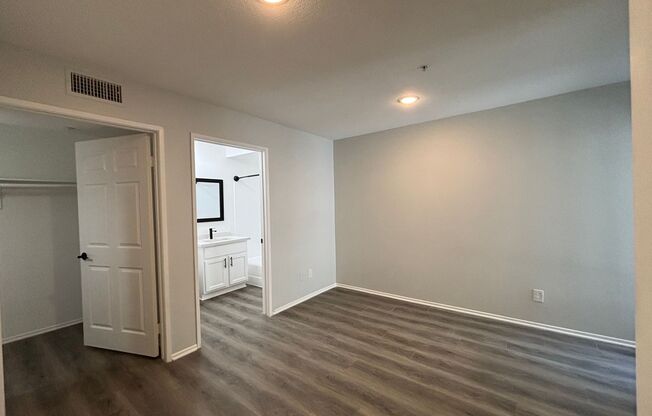 2 beds, 2 baths, 1,150 sqft, $2,148, Unit 112