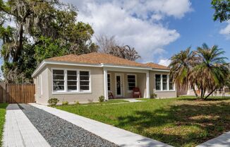 Adorable rental available in heart of Orlando !
