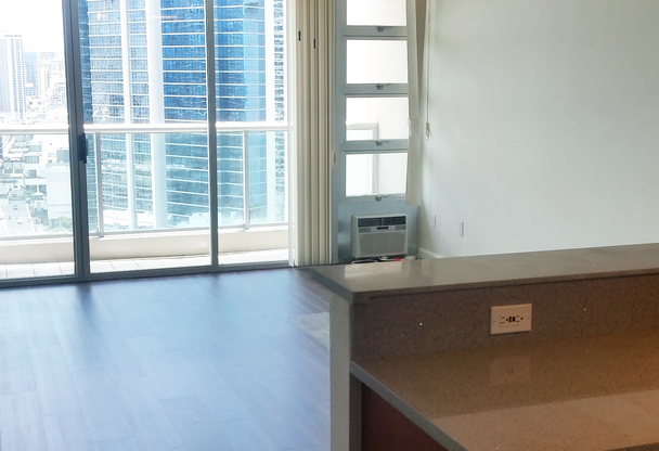 UPGRADED and AFFORDABLE in Kakaako!