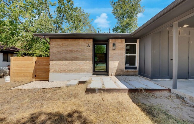 1813 MAGNOLIA DR