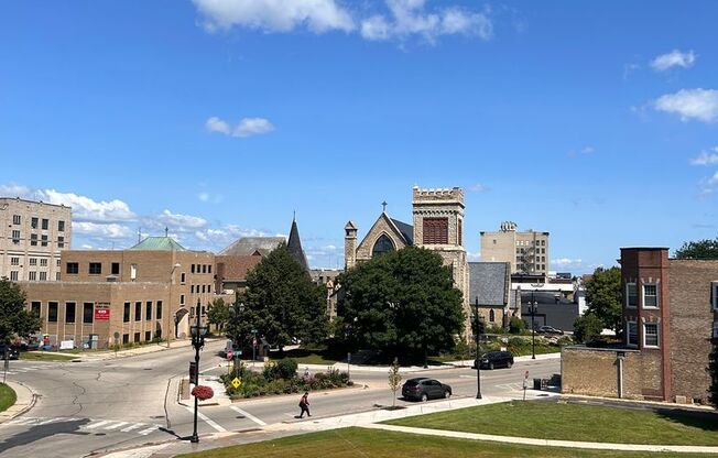 5947 7 AVE