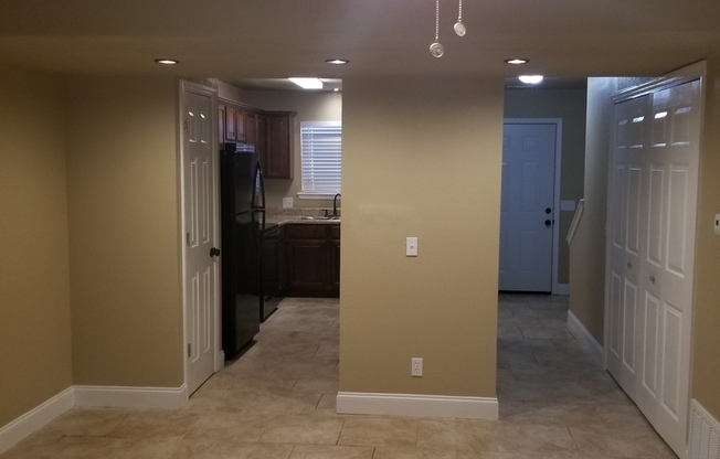 2 beds, 1.5 baths, 1,100 sqft, $1,295