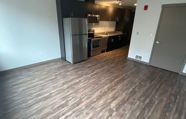 Studio, 1 bath, 489 sqft, $1,615, Unit 136