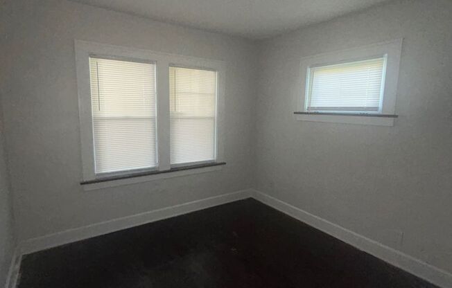 2 beds, 1 bath, $950