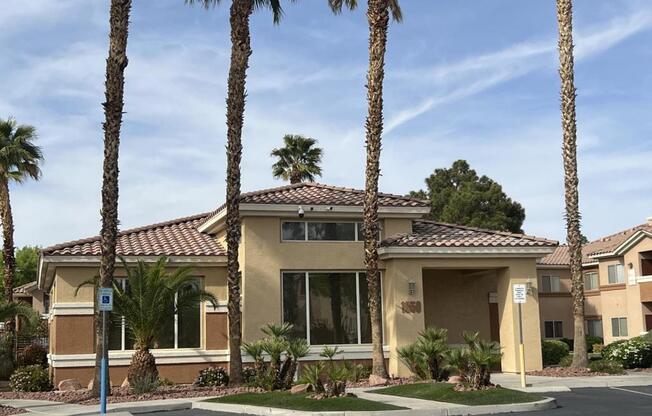 2 beds, 2 baths, 1,048 sqft, $1,500