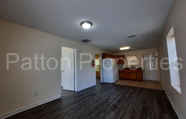 2 beds, 1 bath, 800 sqft, $825, Unit 929