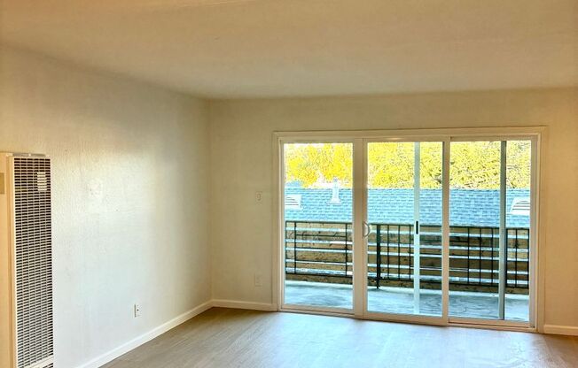 1 bed, 1 bath, 780 sqft, $2,800, Unit 14