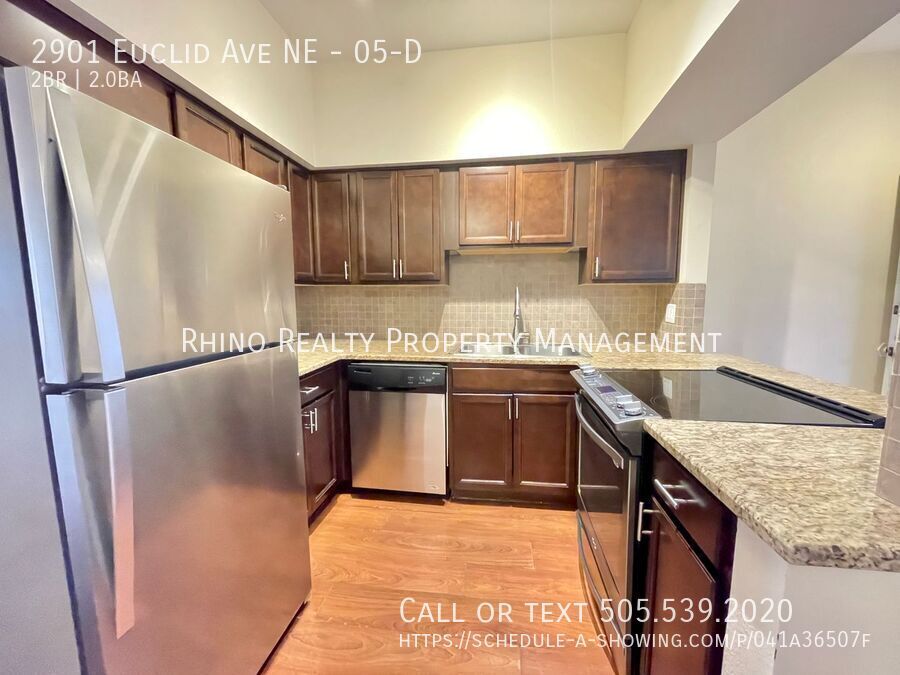 2901 Euclid Ave NE