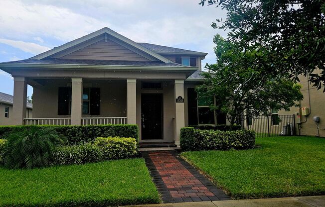 Charming Waterleigh Home