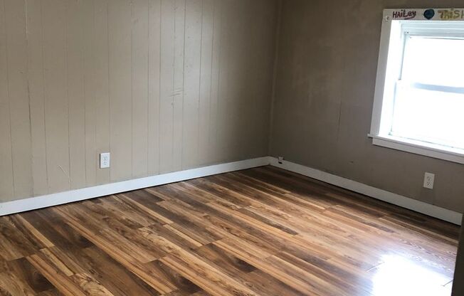 Studio, 1 bath, 898 sqft, $725, Unit 1309 N 14th-C