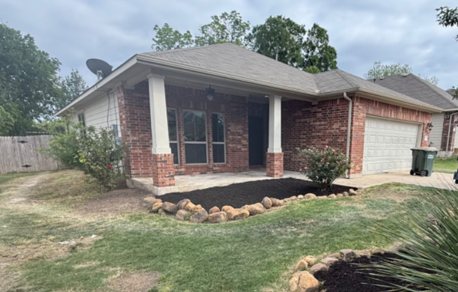 1097 VIOLET LN
