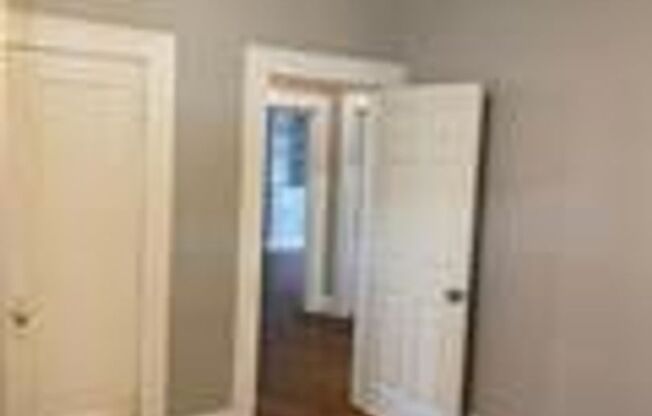 3 beds, 2 baths, $1,500