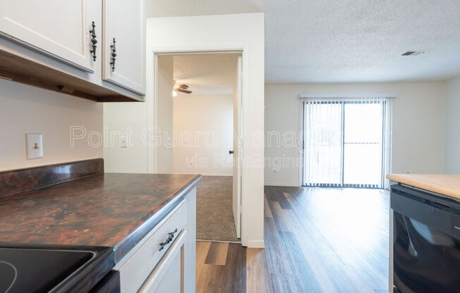 1 bed, 1 bath, 600 sqft, $650, Unit A103