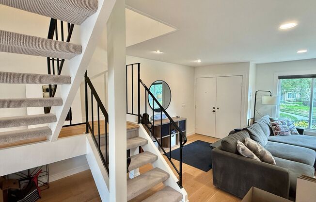 West San Jose - FURNISHED option available - Beautifully Remodeled with Hardwood Floors, A/C, 2-Car Garage, Pool