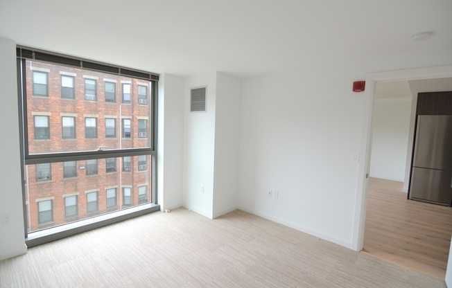 2 beds, 1 bath, 962 sqft, $4,765, Unit 322