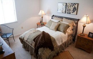 Three Oaks Apartments Bedroom