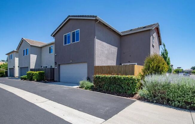 Beautifully Maintained 3-Bedroom Home w/Solar-Built in 2018