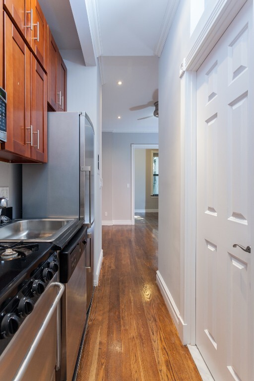 246 MOTT ST