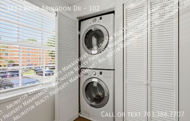1612 W ABINGDON DR